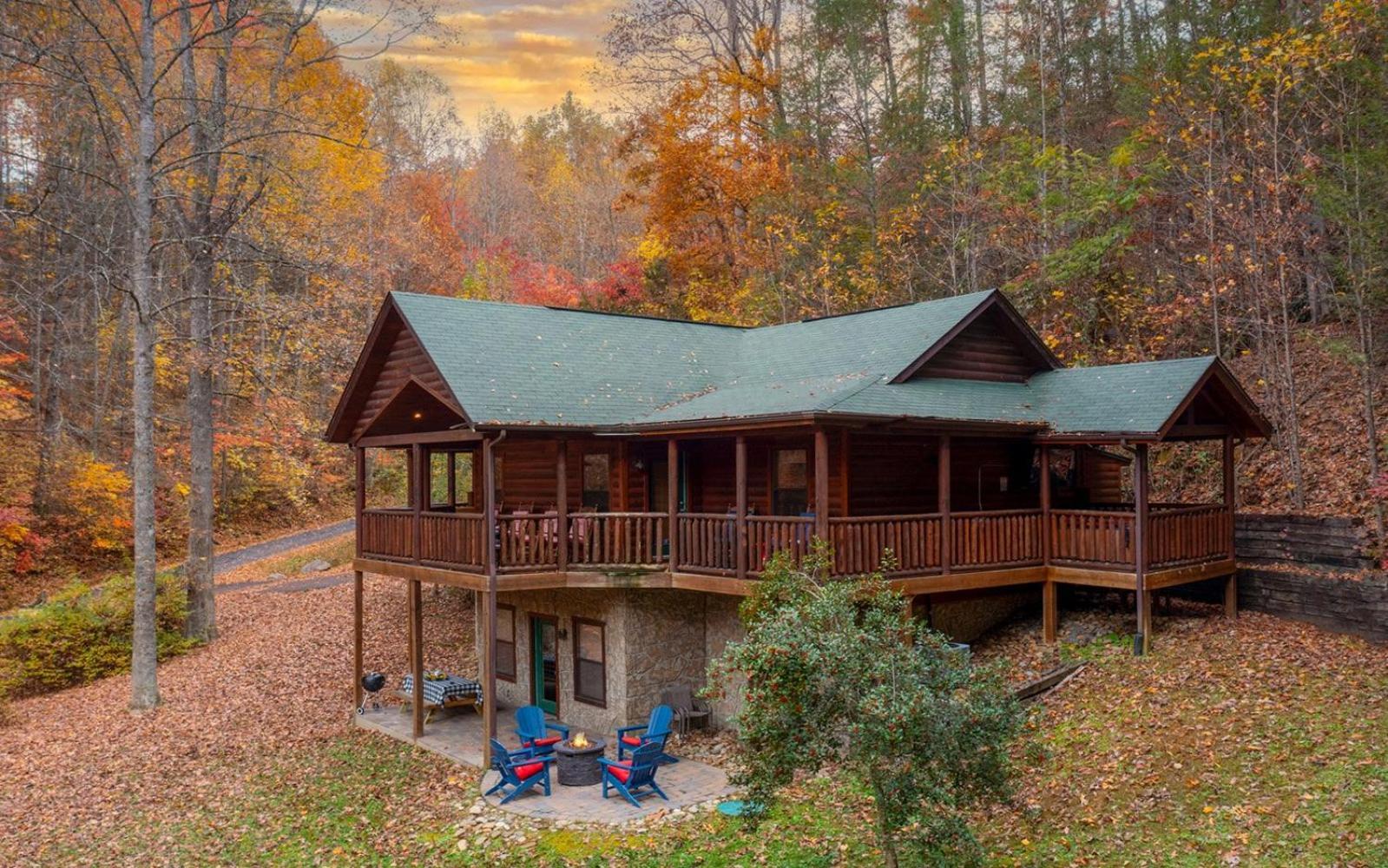 Вилла Gatlinburg Mountain Heaven Retreat Экстерьер фото